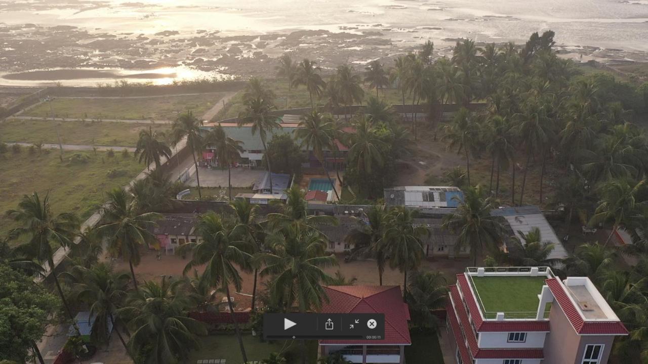 Jimmy Beach Resort Alībāg Eksteriør bilde